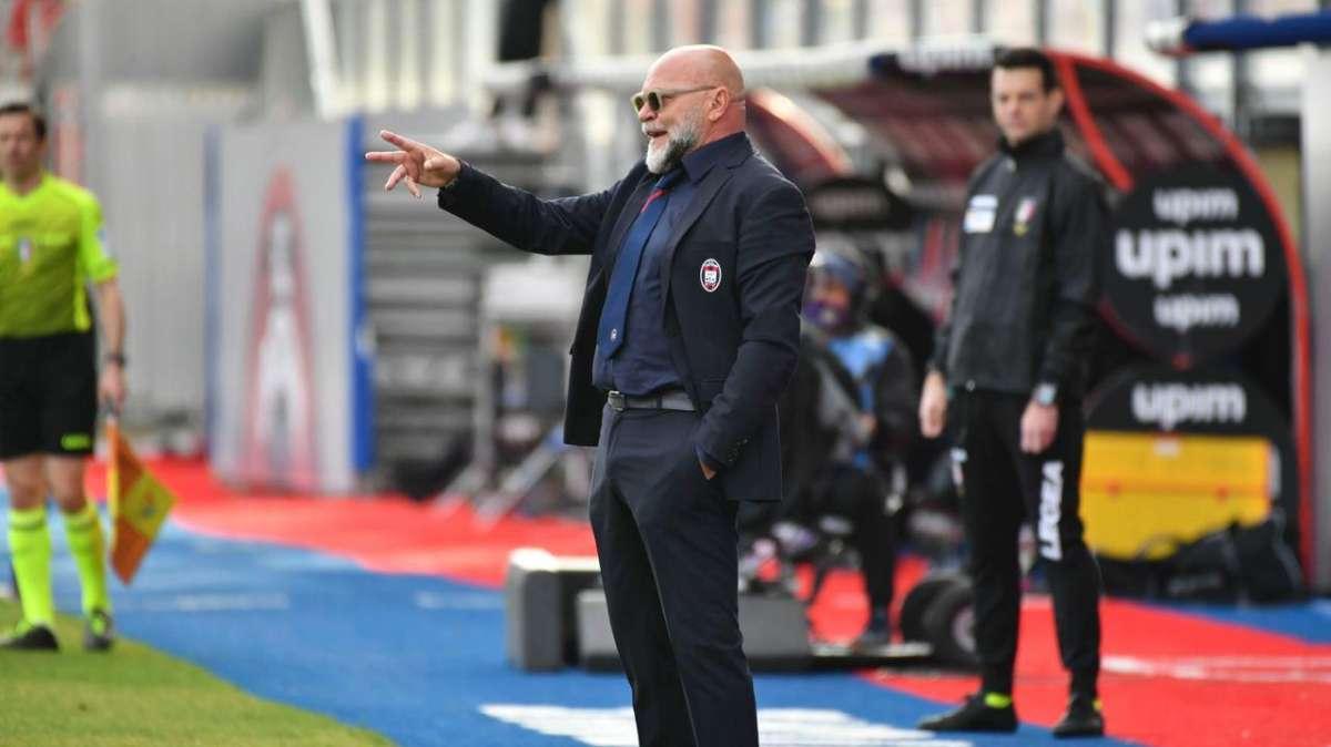Cosmi spinge Simy: "Andrà via per vivere una situazione migliore"
