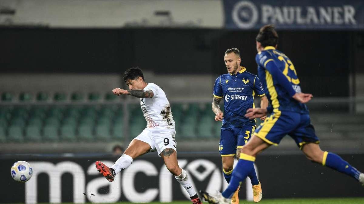 Toro, c'è la concorrenza di un altro club di Serie A per Lapadula