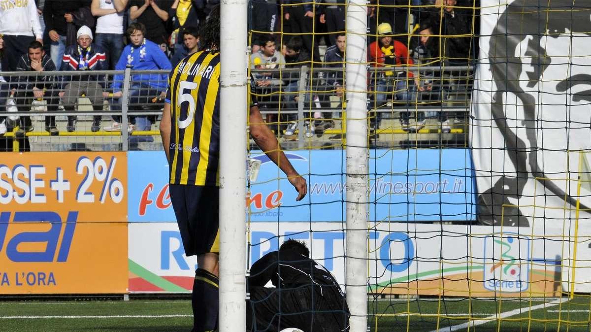 Beneficenza granata, su Ebay le aste di Alessandro Sgrigna 