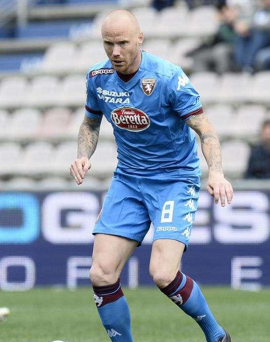 Farnerud operato domani: confermata la rottura del crociato