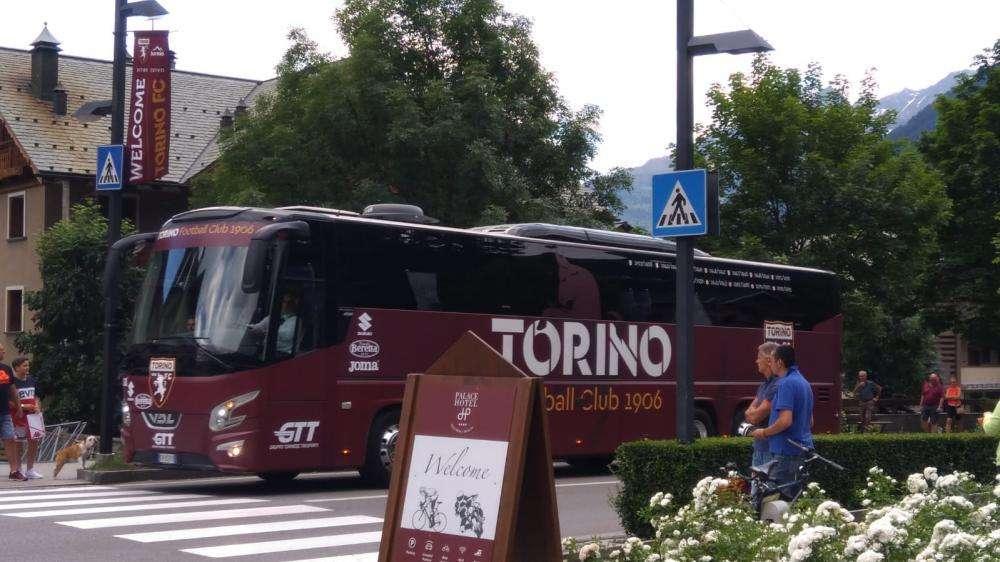 La fotogallery dell’arrivo dei giocatori a Bormio