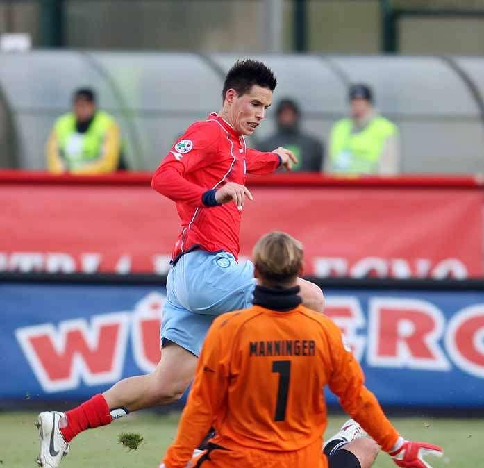 Derby speciale tra i due portieri Manninger e Calderoni 