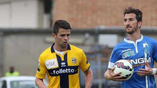 Napoli, offerta cumulativa Valdifiori-Hysaj per sottrarre il regista al Toro