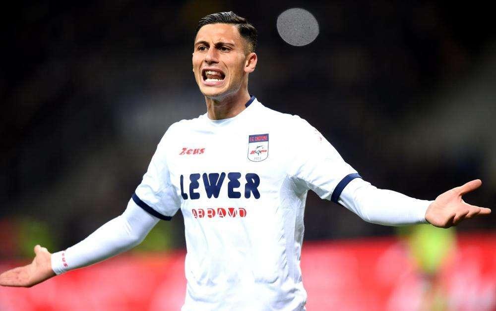 Crotone, Mandragora: "Bellissima esperienza in azzurro. Ma la gara col Toro è più importante"