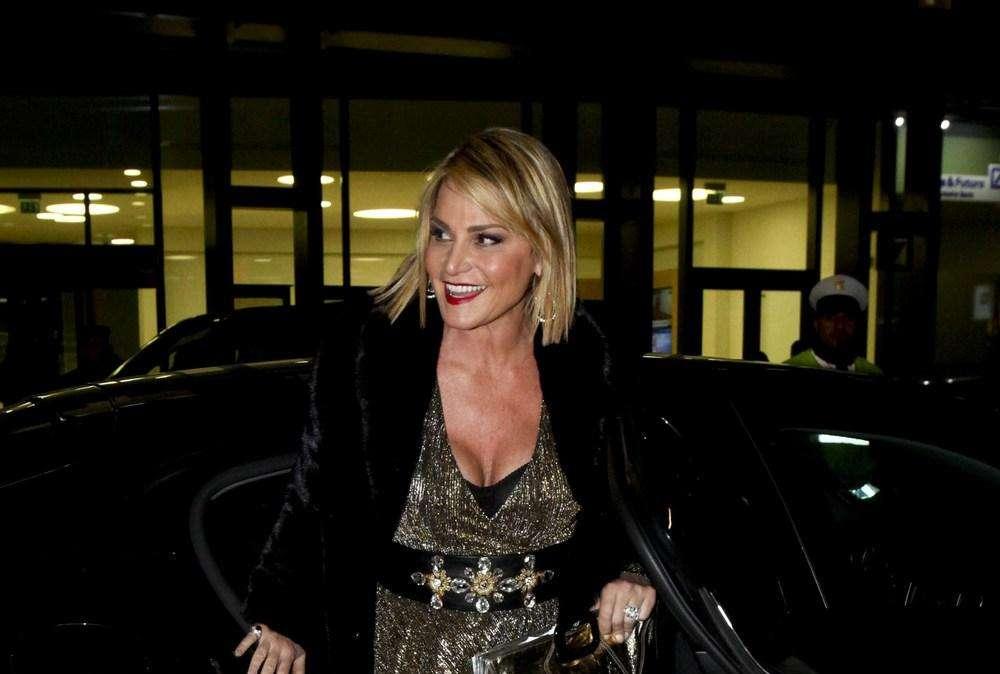 Simona Ventura positiva al Covid-19. Salta Sanremo 