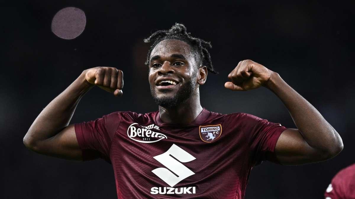 Toro, contro il Lione prove di tandem Zapata-Adams