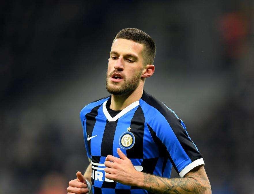 Inter, Biraghi sotto accusa. Usa parastinchi con simboli fascisti? 