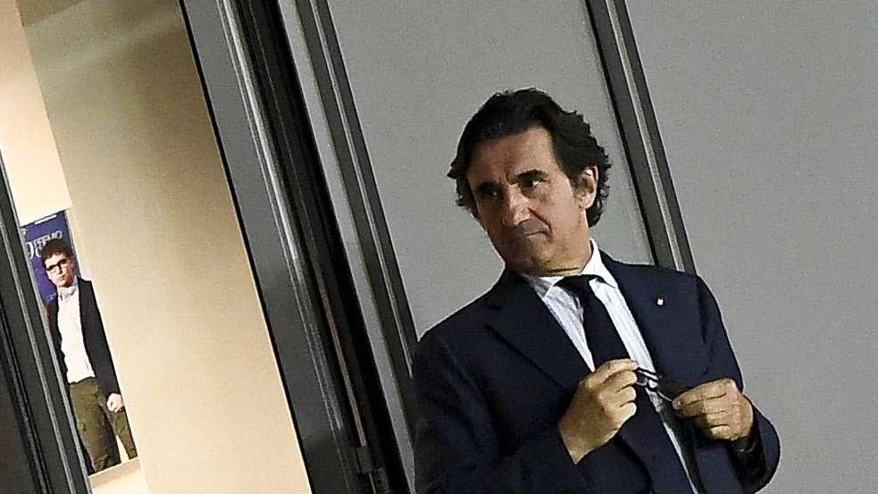 Vicino allo stadio striscioni e “nanetti” contro Cairo