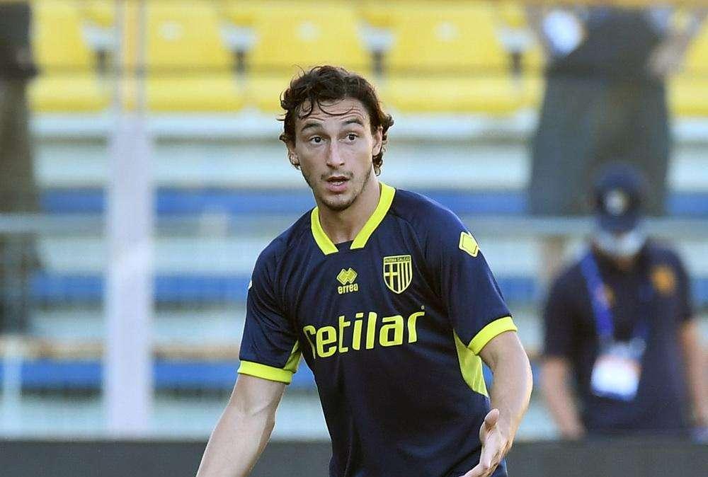 Inter, non solo Izzo. Occhi anche su un ex granata per la difesa 