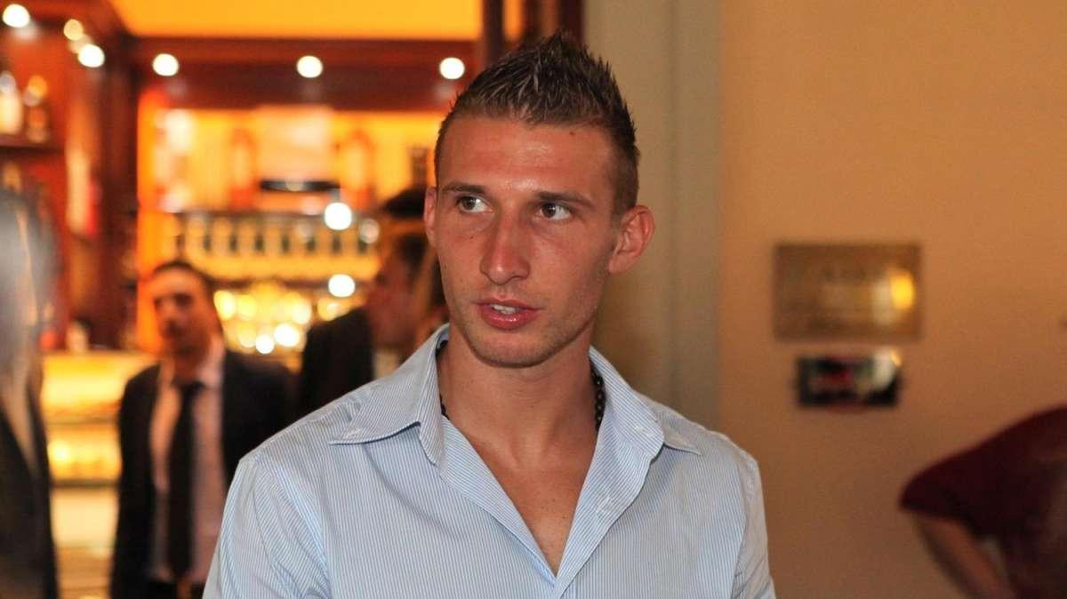 Verona, Rubin: "I tifosi dell' Hellas fanno venire la pelle d'oca. Sono contento di essere qui"
