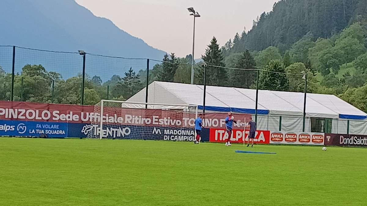 LIVE – Vanja e Gemello “torchiati” da Cataldi. Singo a colloquio con Juric. Lavoro su fase difensiva e offensiva