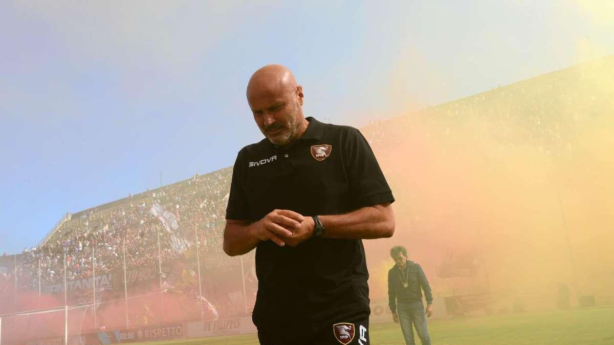 Salernitana: esonerato Castori, in panchina l'ex tecnico del Torino Colantuono 