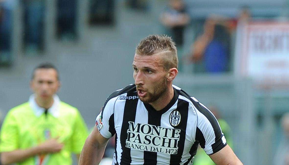 Le genovesi si "difendono". Ecco Rubin per la Sampdoria e Gamberini va al Genoa