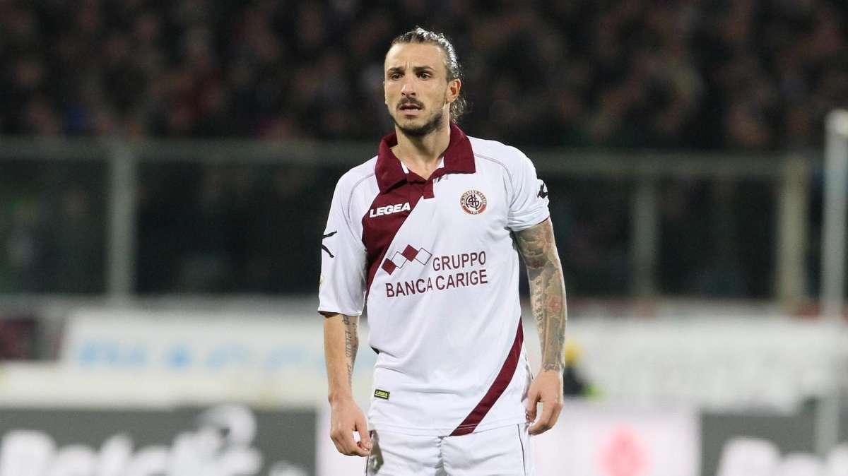 Spinelli rifiuta anche l'offerta del Torino per Paulinho