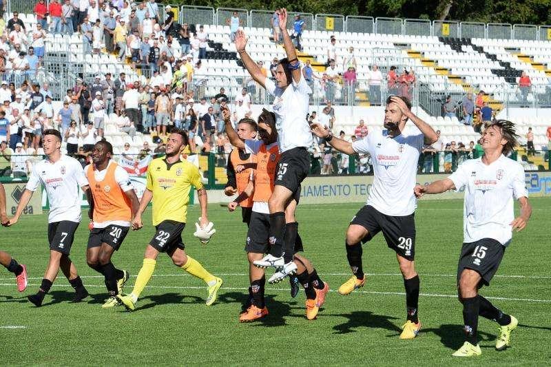Pro Vercelli, domani seduta a porte chiuse