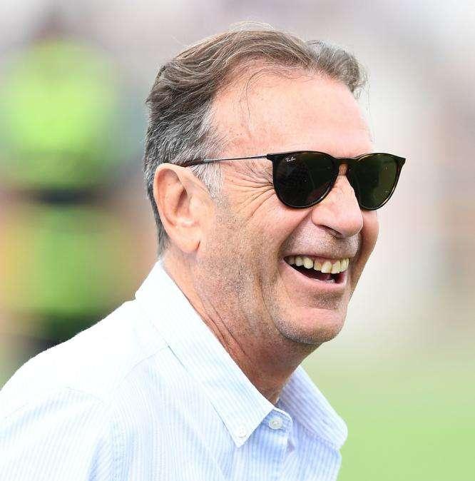 Brescia, solo 8 giocatori in panchina anzichè 12. Decisione di Cellino