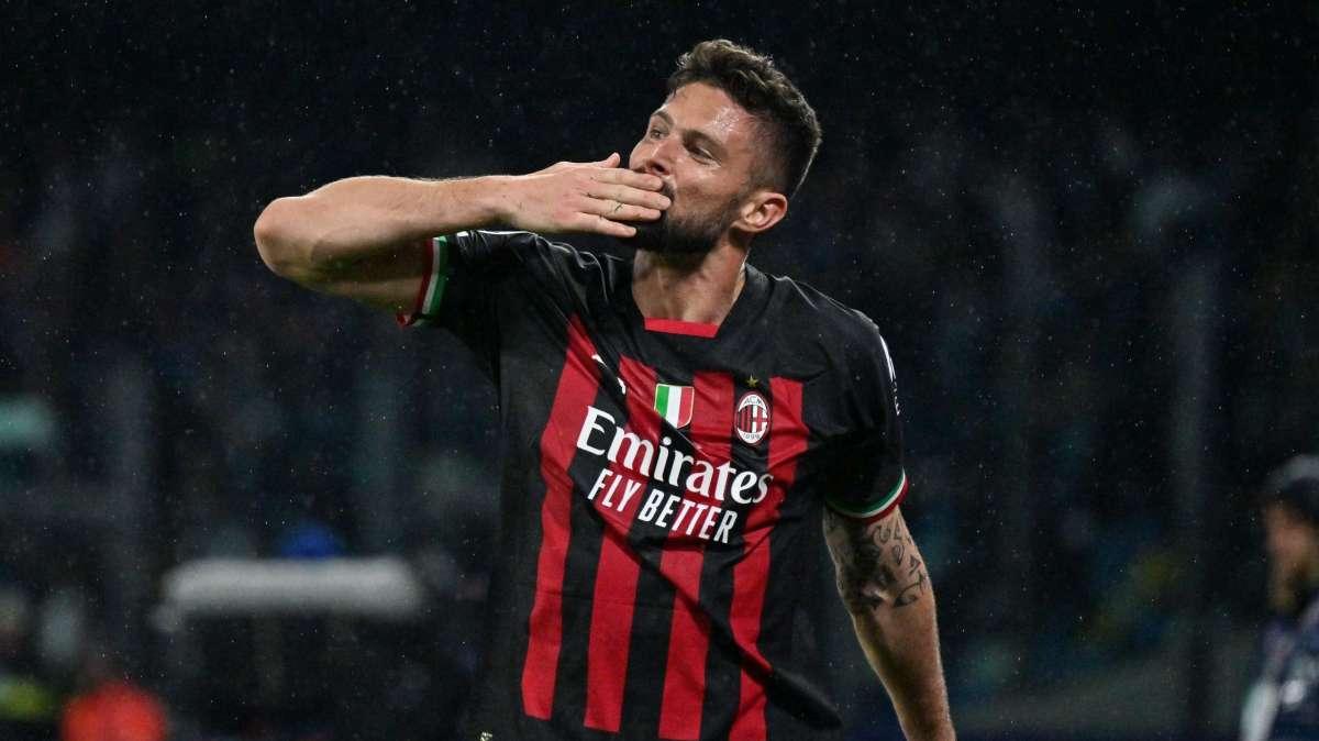 Milan, ufficiale il rinnovo di Giroud per un'altra stagione