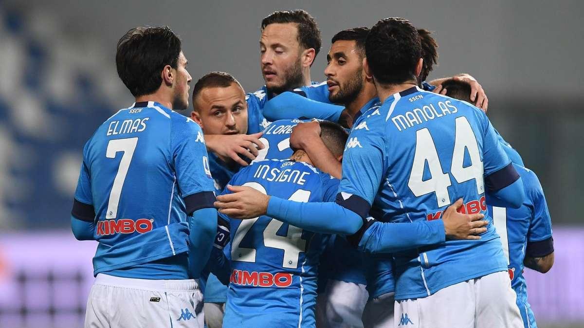 Napoli avanti sul Bologna all'Intervallo. Per ora decide Insigne