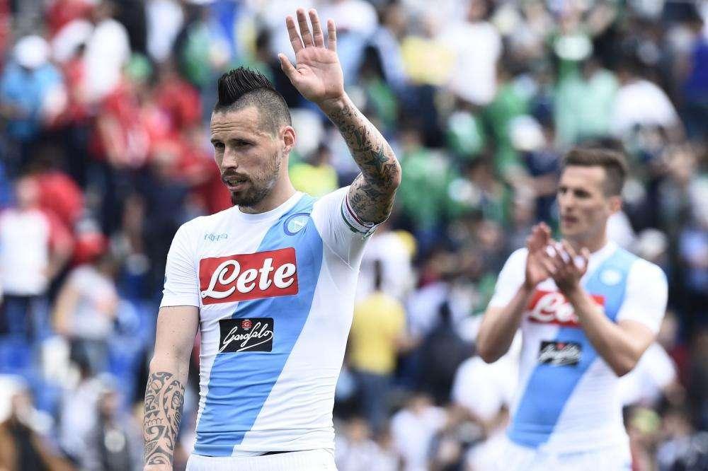 Napoli, Milik saluta Hamsik