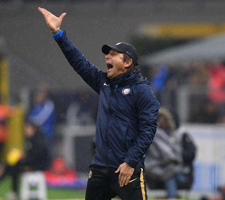 La Roma ferma l'Inter, occasione per il contro sorpasso bianconero