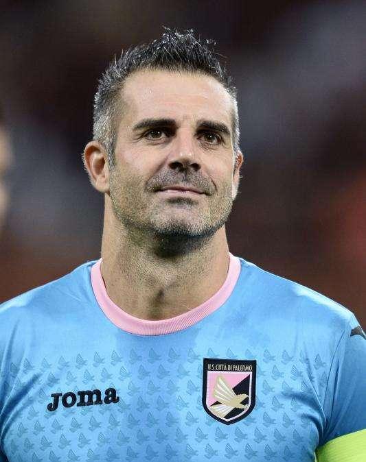 Palermo, Sorrentino verso il rinnovo ma il Chievo resta alla finestra