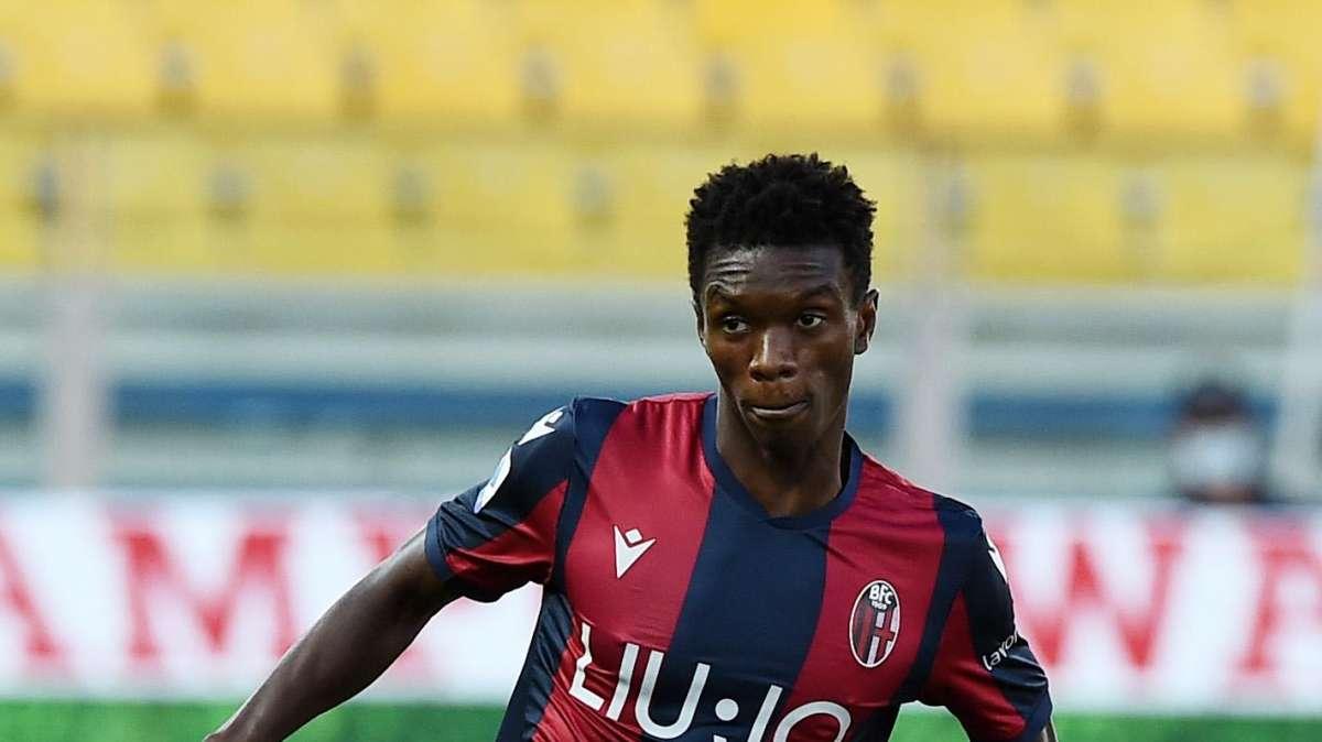 Primo tempo tra Bologna e Lazio deciso da Mbaye
