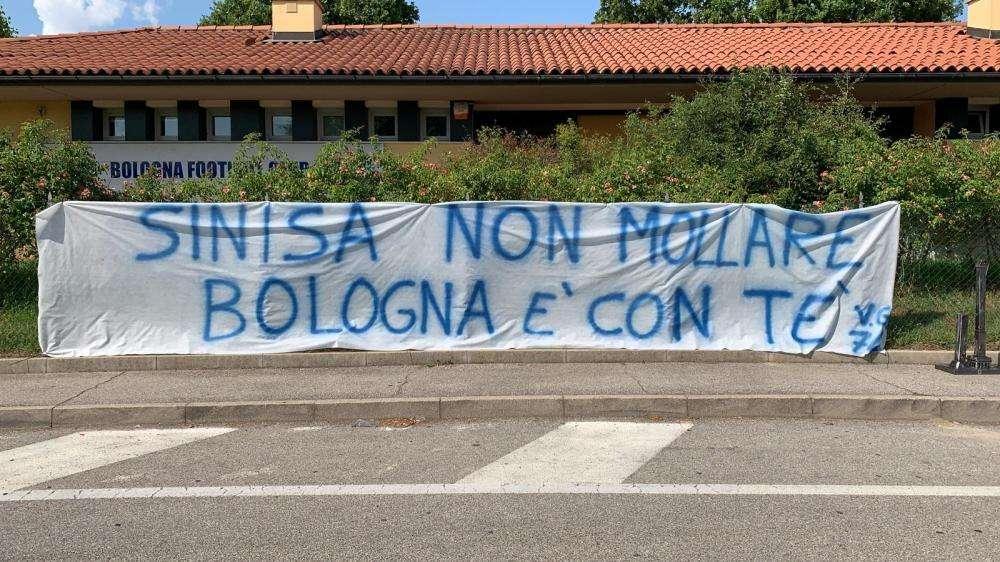 Mihajlovic, un piccolo malato di leucemia commuove il web 