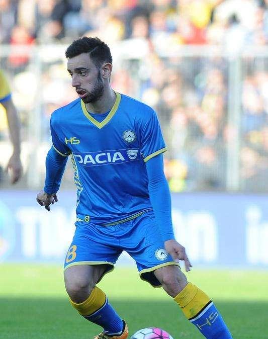 Anche Fernandes tra gli obiettivi granata per il centrocampo