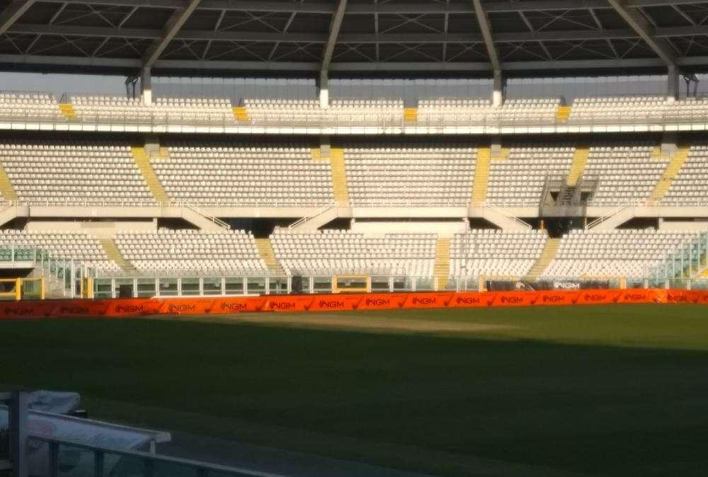 Terreno del Grande Torino rizollato nelle aree, ma resta spelacchiato altrove