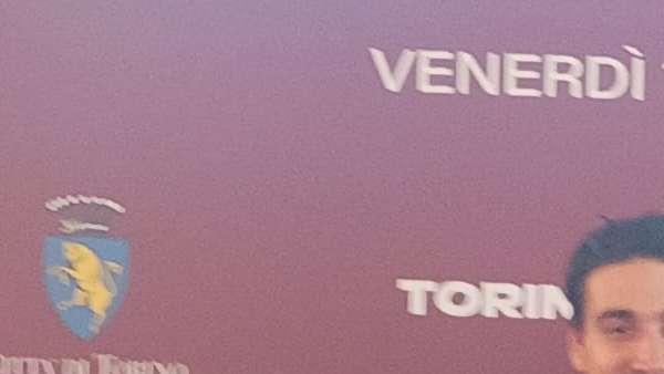 Lorenzo Sonego oggi allo stadio per dare la carica al suo Toro