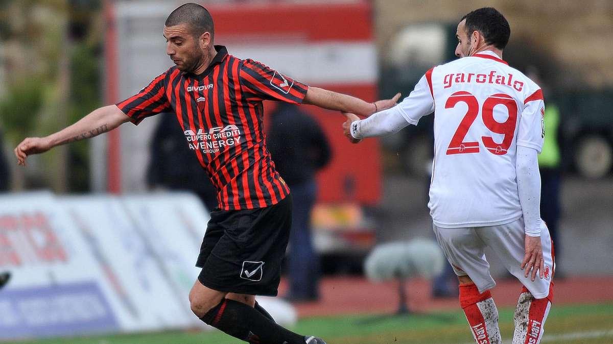 Ufficiale, Pagano al Modena 