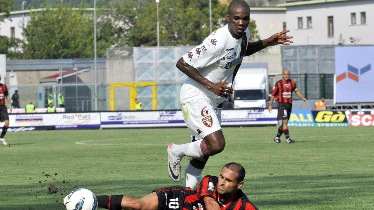 Ogbonna resiste alle offerte