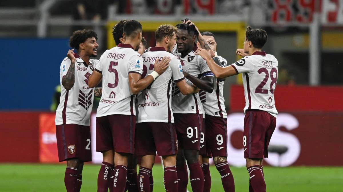 Inter-Torino probabili formazioni: Vanoli a 3 o a 4? La risposta c'è