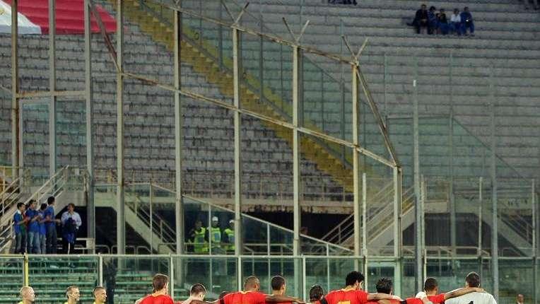 Torino, Lestienne si allontana