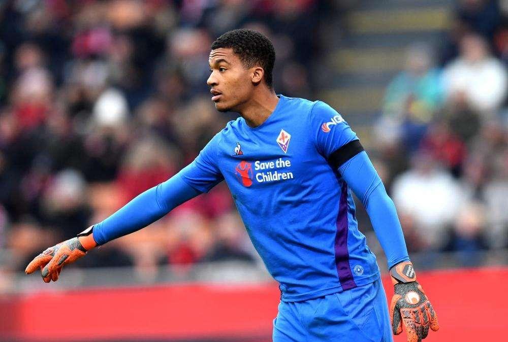 Fiorentina, Lafont è recuperato. Per Chiesa si va verso il forfait contro il Torino