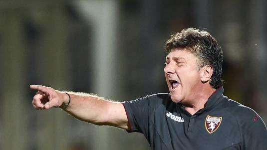 Mazzarri: “I giocatori non devono cascare nel tranello che oggi sarà una partita facile” 