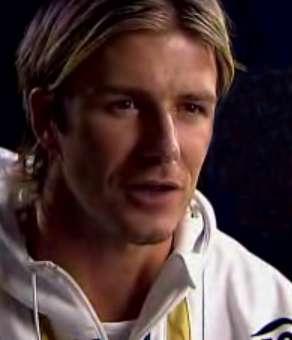 Calcio, stampa inglese: «Ilaria D'Amico scollata e sorridente voleva flirtare con Beckham»