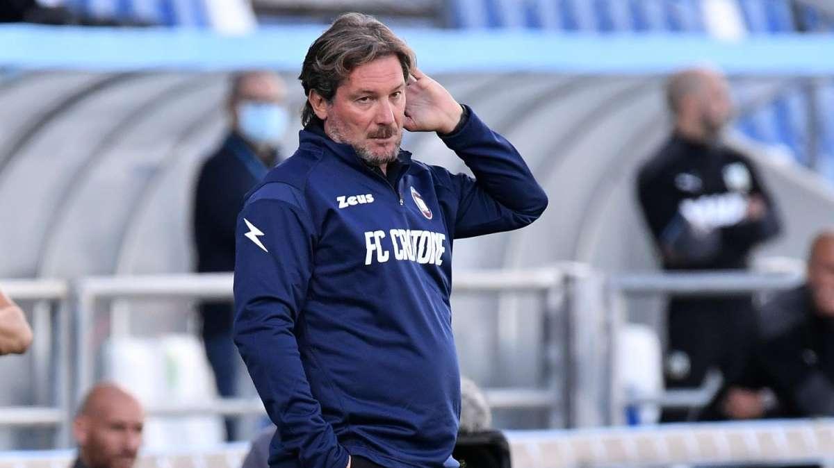 Crotone: 17 problemi aperti