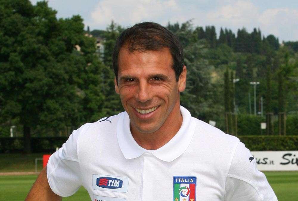 POVERO ZOLA: quante difficoltà al West Ham 