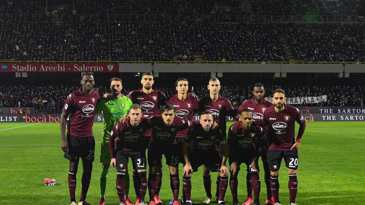 "Gli altri granata": cercasi acquirenti per la cenerentola Salernitana