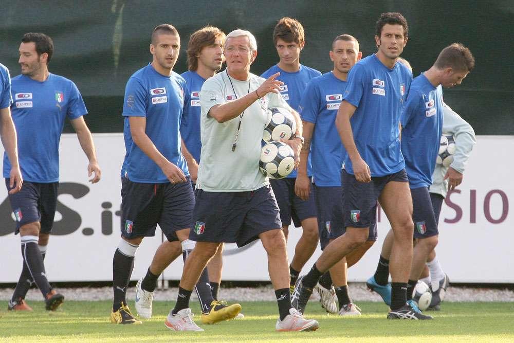Gilardino trascina l'Italia contro Cipro