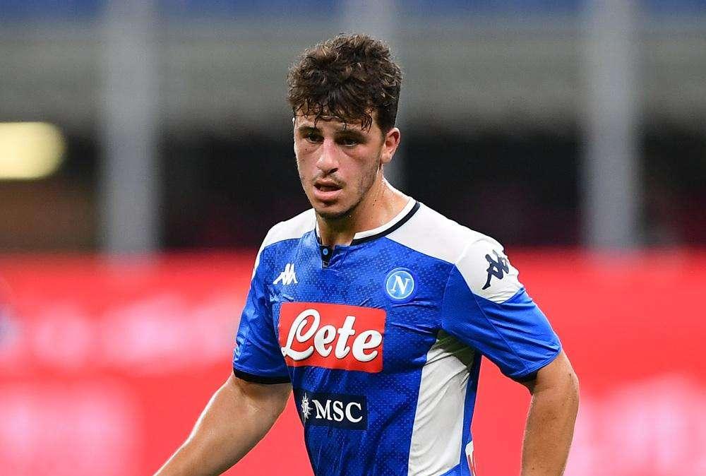 Fiorentina, si guarda a Napoli per l'alternativa a Torreira