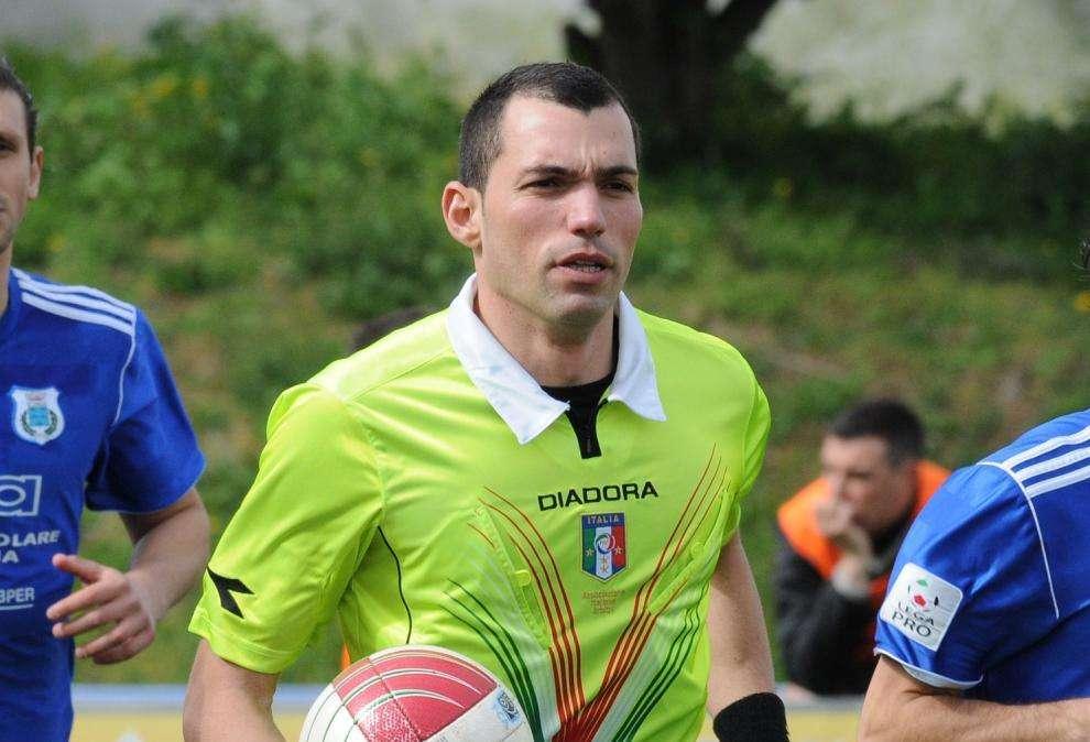 A Genova l'arbitro sarà Illuzzi, esordiente in serie A