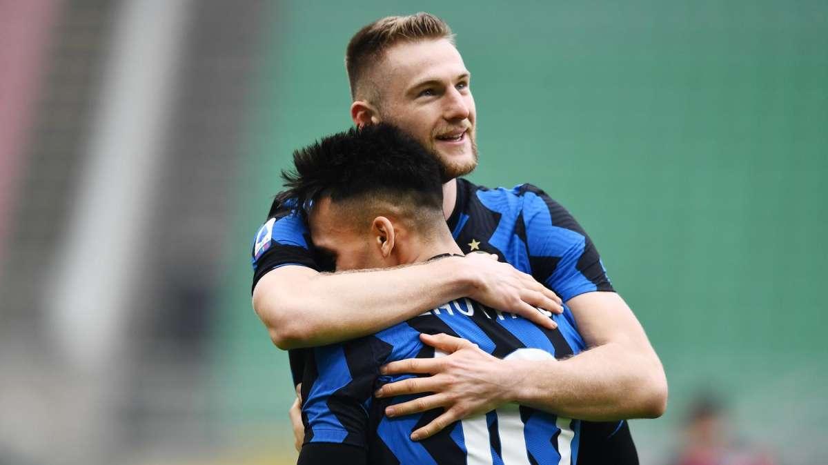 Inter avanti all'intervallo nel derby della Madonnina