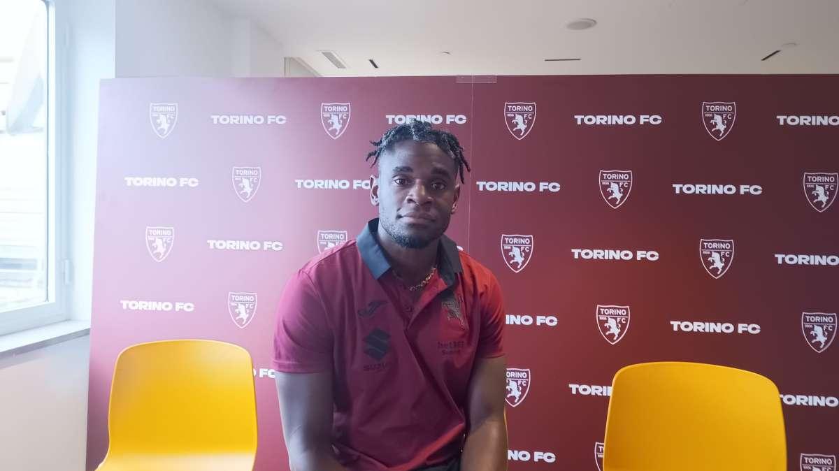 Zapata: “Utilizziamo tre moduli. Mi sento di poter fare un buon campionato. Obiettivi? Porli adesso è inopportuno”