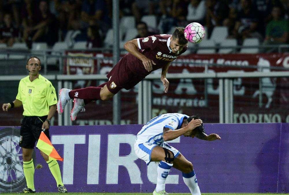 Avelar ceduto al Corinthians 