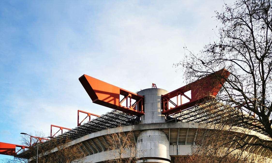 Corriere dello Sport: "10.000 tifosi circondano San Siro"