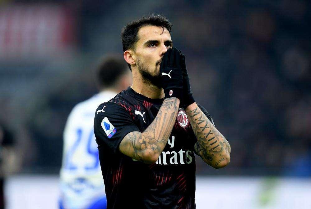 Tempo di saldi, il Milan sconta Suso 