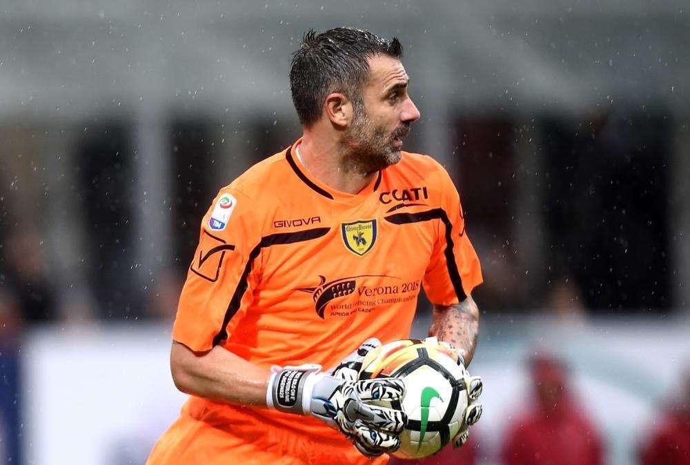 Sorrentino, ieri l'11esimo rigore parato in maglia Chievo