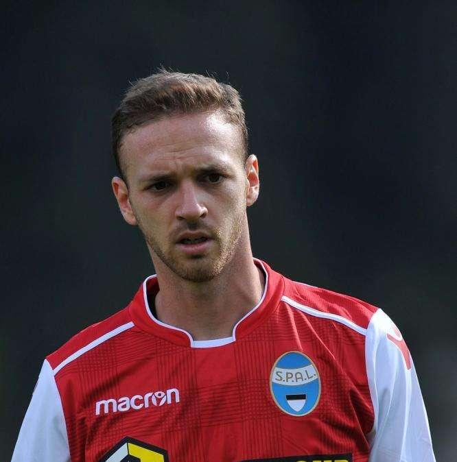 Su Lazzari c'è anche la Lazio 